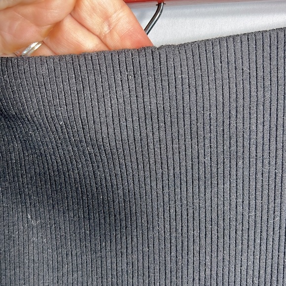 Lulus Black Ribbed Midi Skirt size M - Picture 7 of 7